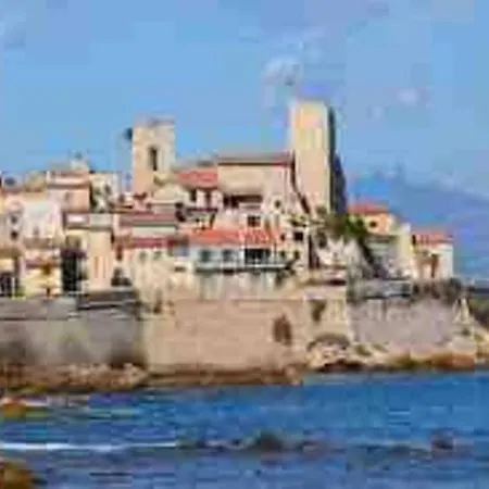 2 Bed In Walk To & Old Town! Appartement *