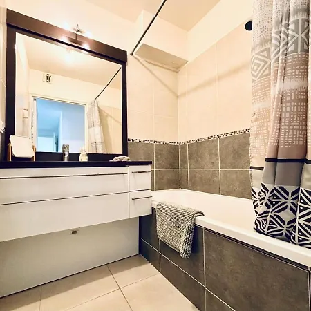 Appartement 2 Bed In Walk To & Old Town!