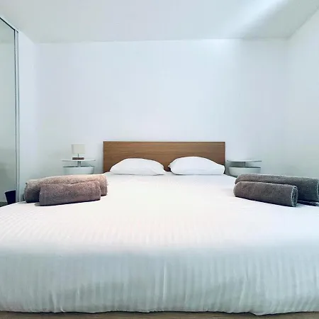 2 Bed In Walk To & Old Town! 앙티브