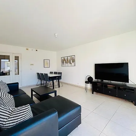 2 Bed In Walk To & Old Town! * 앙티브